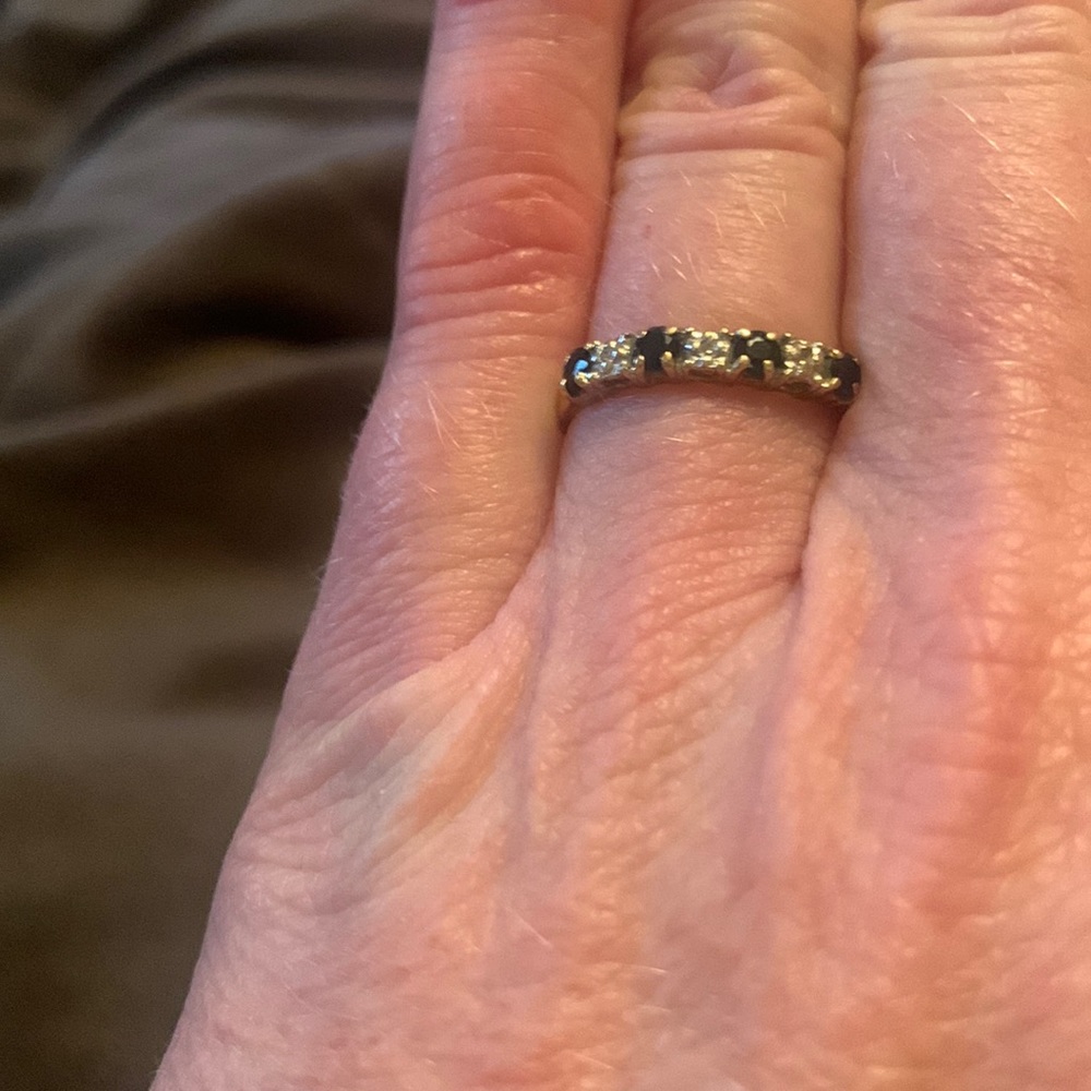 Exquisite diamond and blue sapphire chipped Ring Size 7